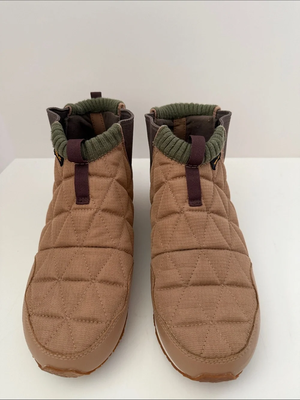 Teva Ember Commute WP Women’s 8 Waterproof Quilted Ankle Boots Tan